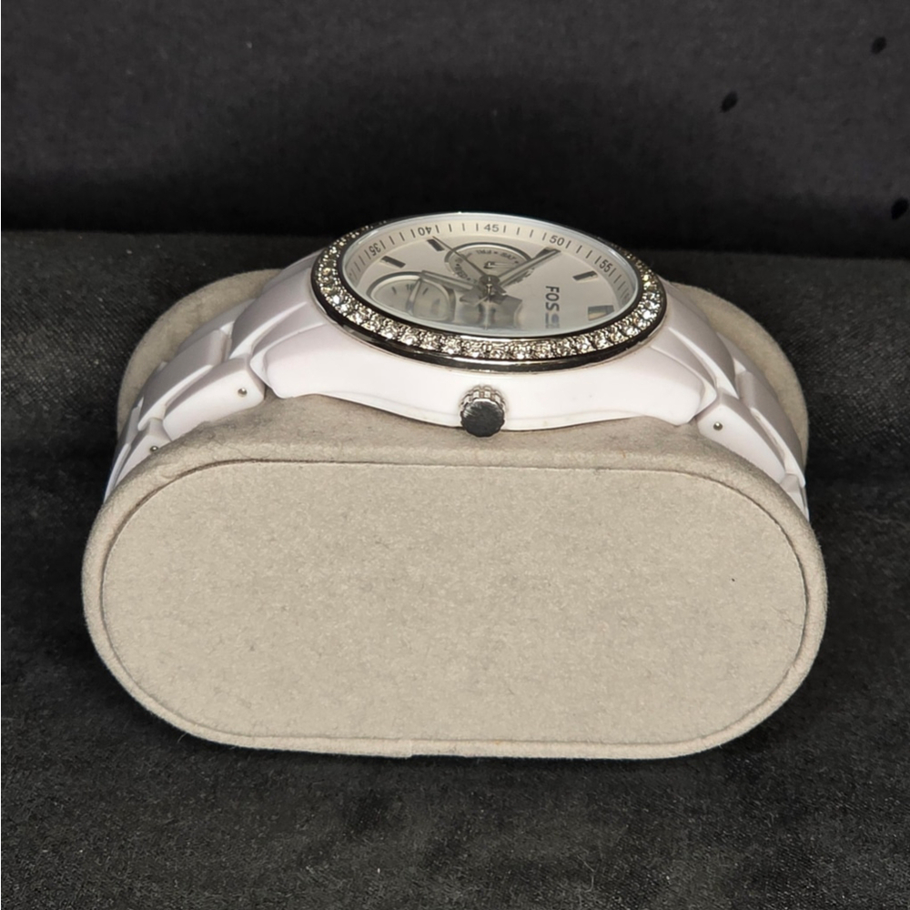 Fossil Stella ES-1967 Womens Watch 38mm White Multifunction New Battery 6.5" - Picture 2 of 5